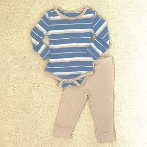 Burt’s Bee’s 2-piece set: long sleeve striped onesie with beige waffle leggings